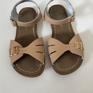 Salt Water Sandals Classic - Latte Cream Leather - Size 6